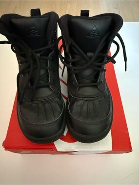 Nike Black Woodside 2 High (PS) Youth Boot Box
